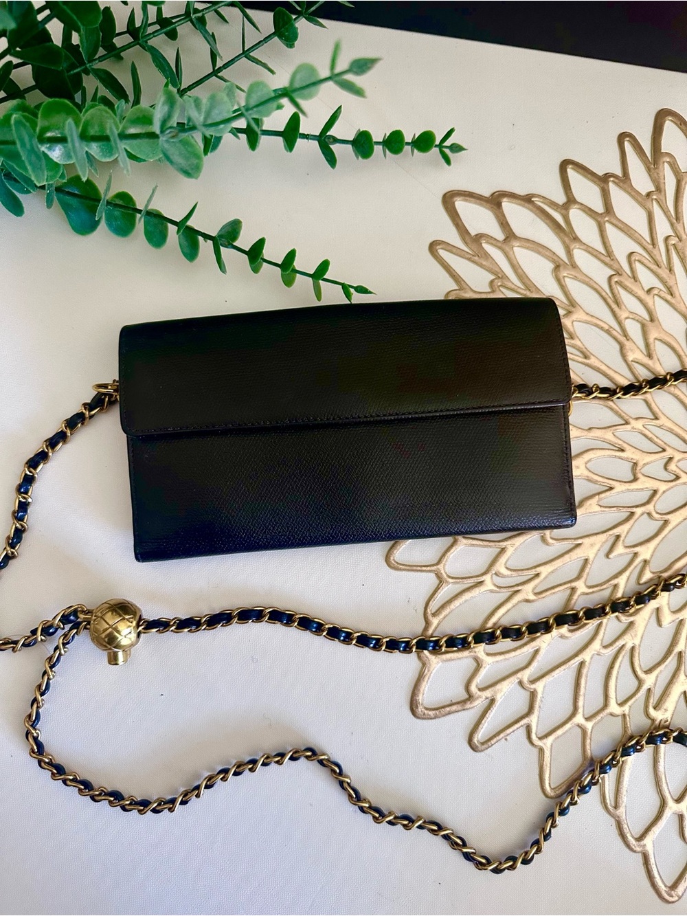 CHANEL Black Wallet with Chain - Picture 10 of 13